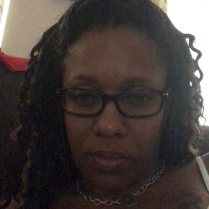 Meet your Posher, Shemika